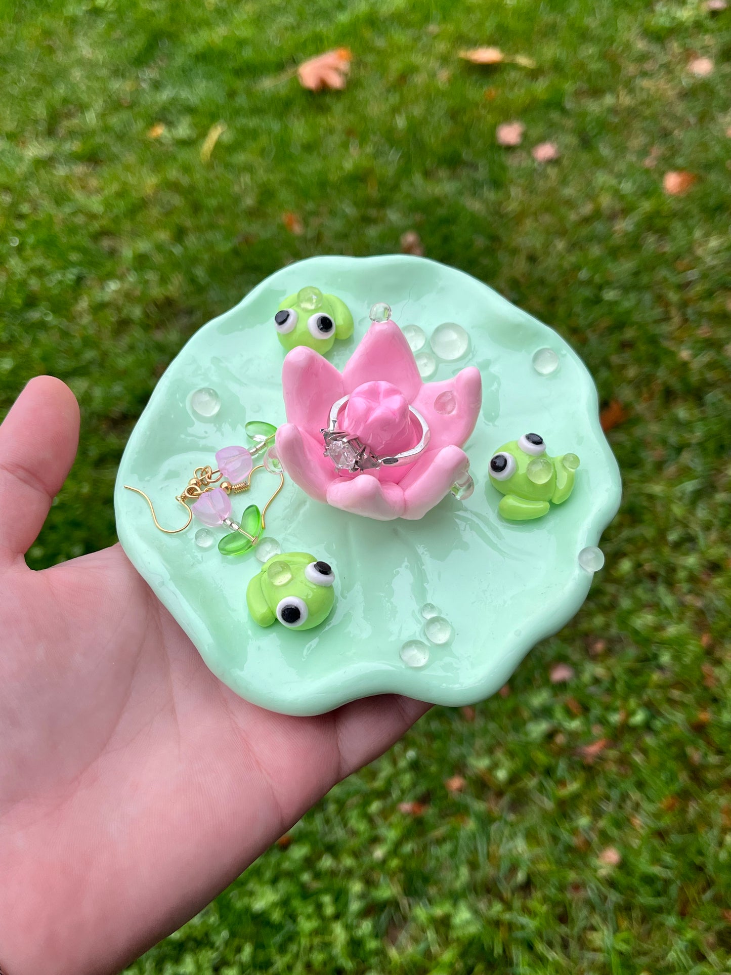 Lilypad frog trinket dish